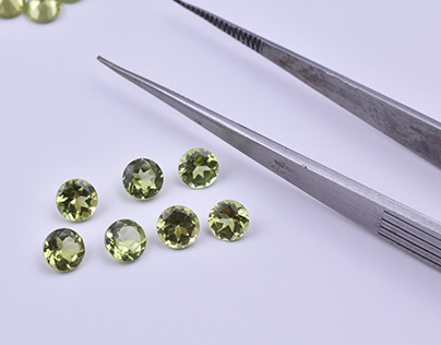 Natural Peridot 2mm Faceted Round Cut Loose Gemstone