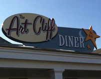 Art Cliff Diner, Signage