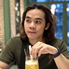 Khoi Phu sin profil