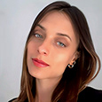 Paola Gelakis profil