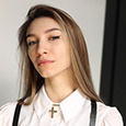 Alexandra Pakvrovski's profile